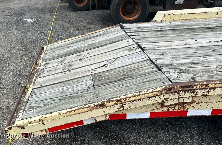 image for item EN8440 1999 Shop built equipment trailer