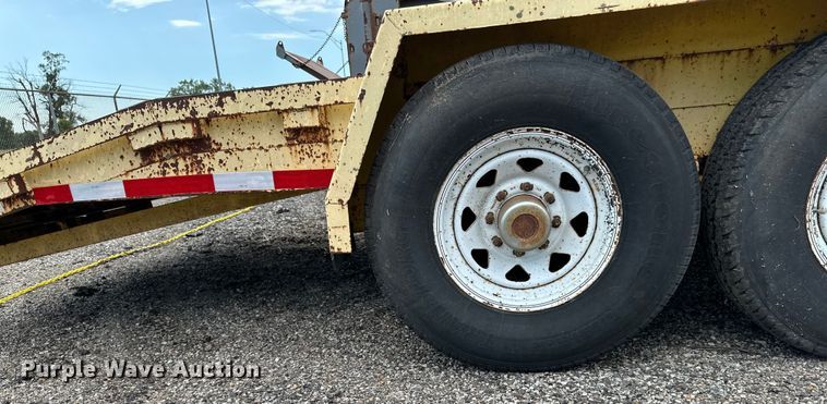 image for item EN8440 1999 Shop built equipment trailer