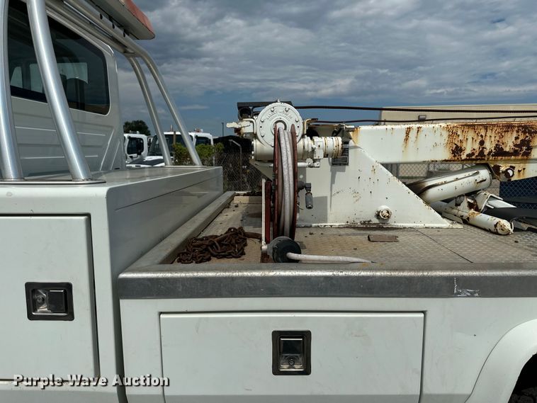 image for item EN8441 2009 International DuraStar 4300 tow truck