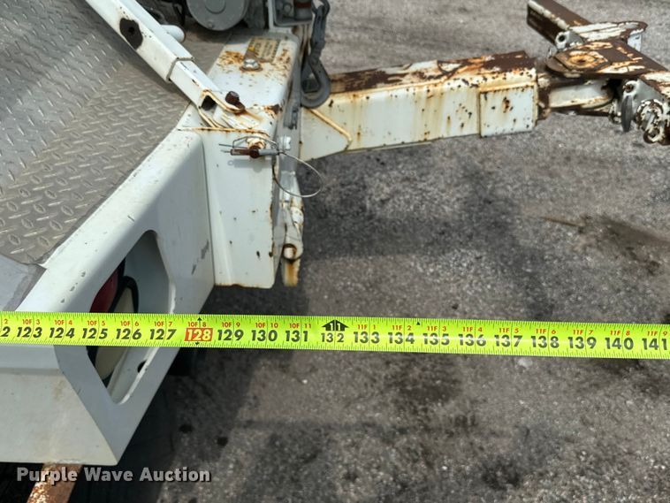 image for item EN8441 2009 International DuraStar 4300 tow truck