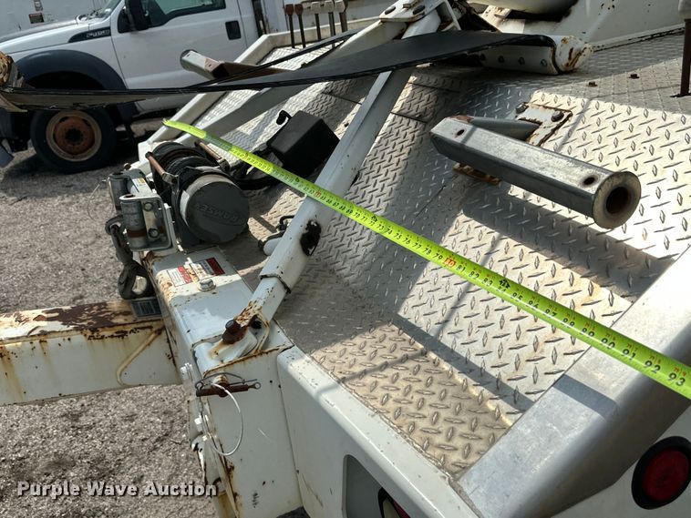 image for item EN8441 2009 International DuraStar 4300 tow truck