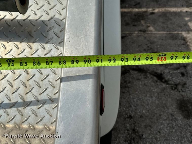 image for item EN8441 2009 International DuraStar 4300 tow truck