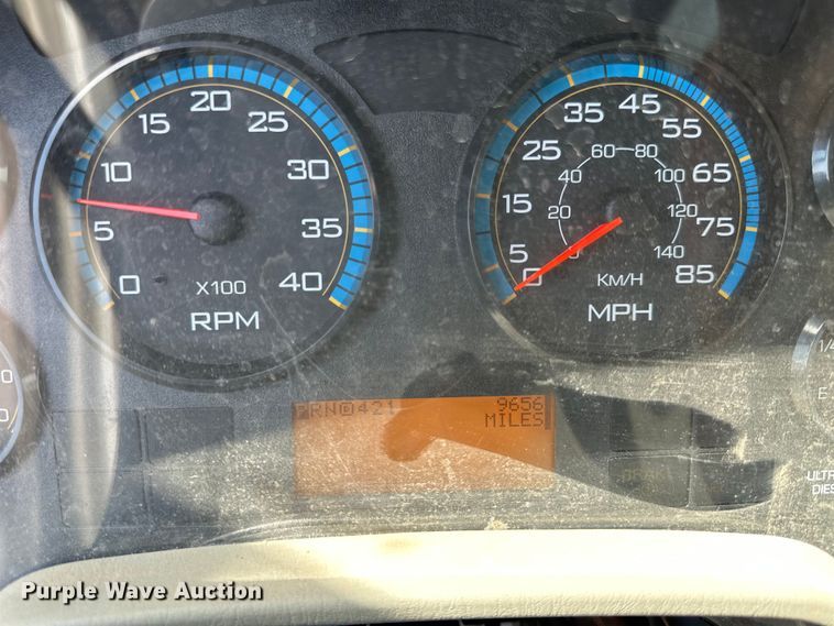 image for item EN8441 2009 International DuraStar 4300 tow truck