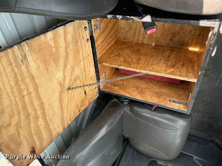 image for item EN8441 2009 International DuraStar 4300 tow truck