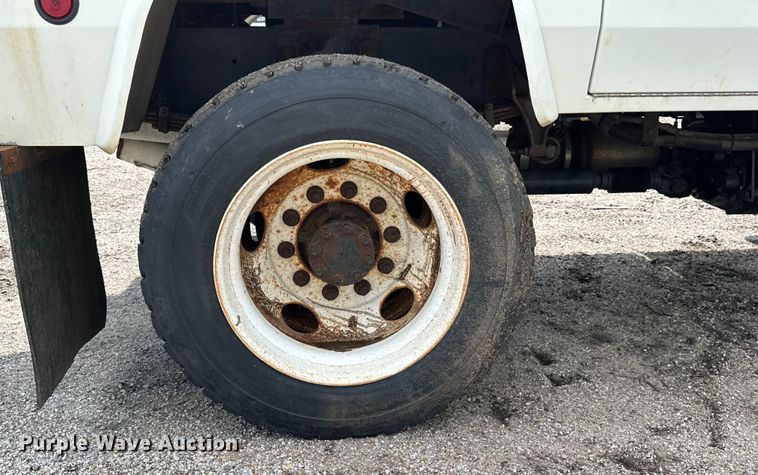 image for item EN8441 2009 International DuraStar 4300 tow truck