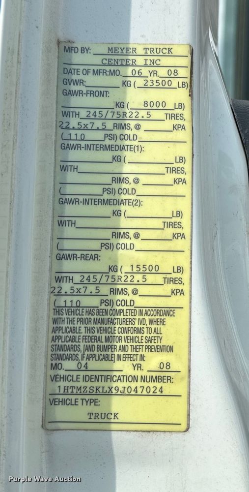 image for item EN8441 2009 International DuraStar 4300 tow truck