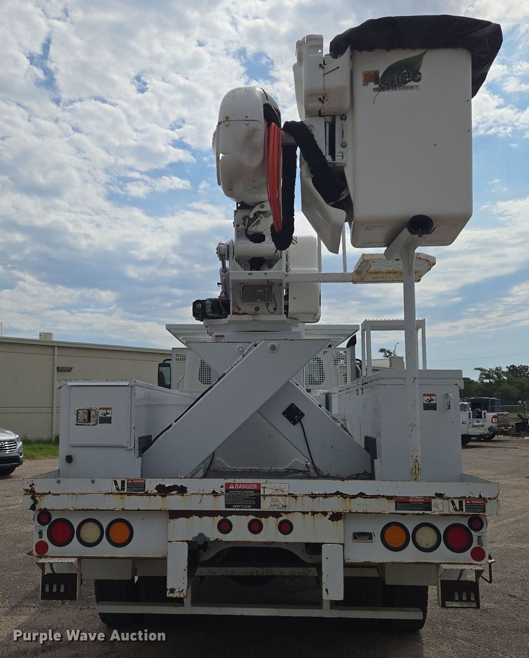 image for item EN8442 2012 Freightliner Business Class M2 bucket truck