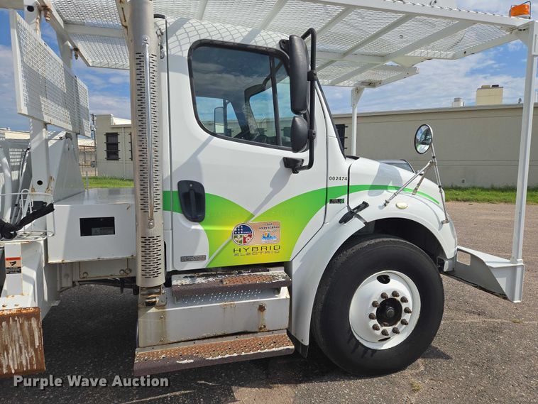 image for item EN8442 2012 Freightliner Business Class M2 bucket truck