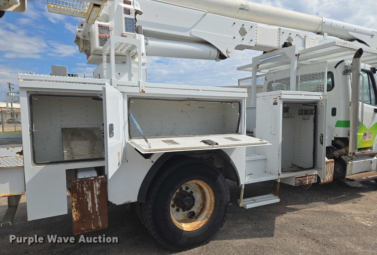 image for item EN8442 2012 Freightliner Business Class M2 bucket truck