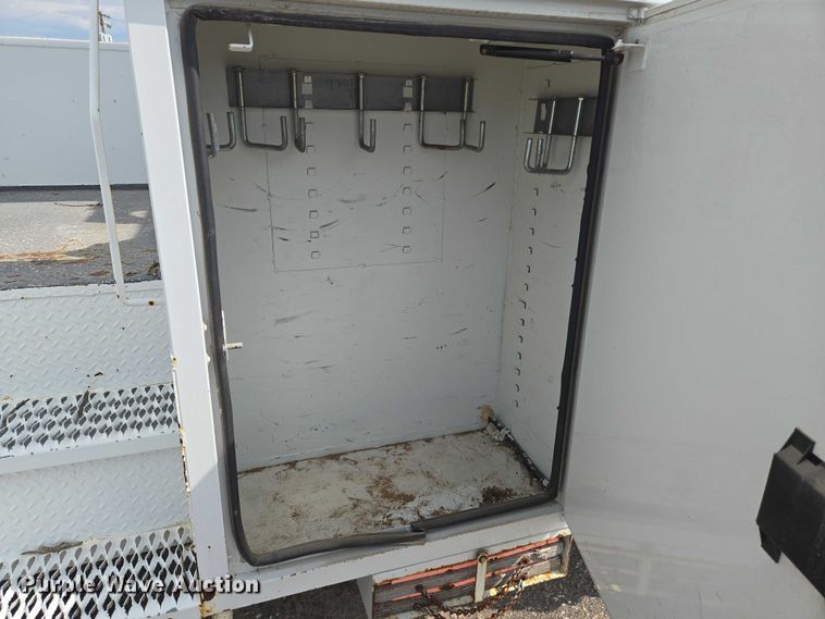 image for item EN8442 2012 Freightliner Business Class M2 bucket truck