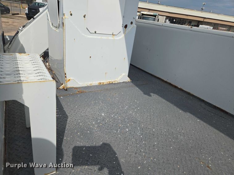 image for item EN8442 2012 Freightliner Business Class M2 bucket truck