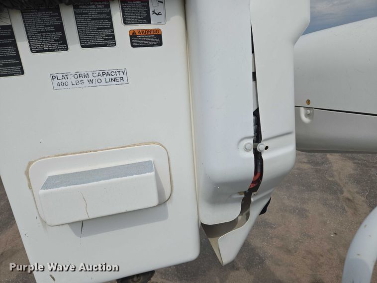 image for item EN8442 2012 Freightliner Business Class M2 bucket truck