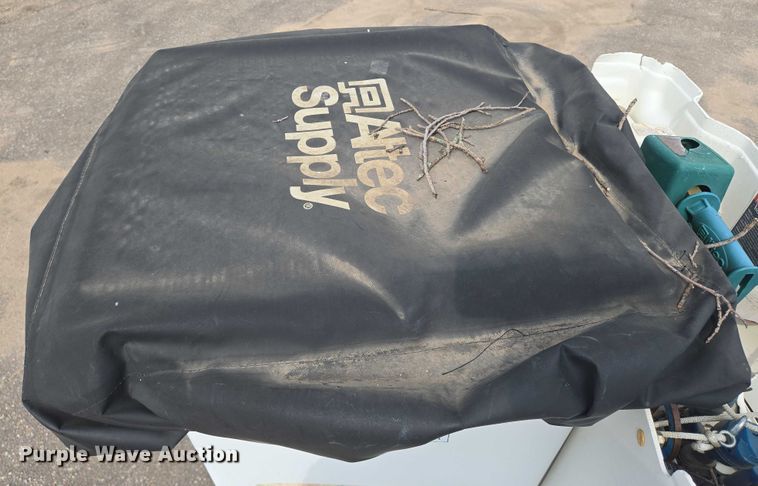 image for item EN8442 2012 Freightliner Business Class M2 bucket truck