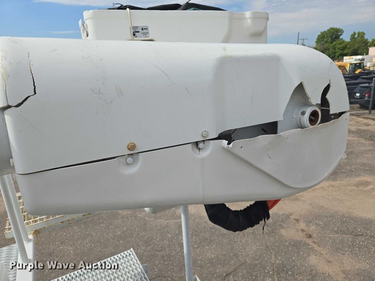 image for item EN8442 2012 Freightliner Business Class M2 bucket truck