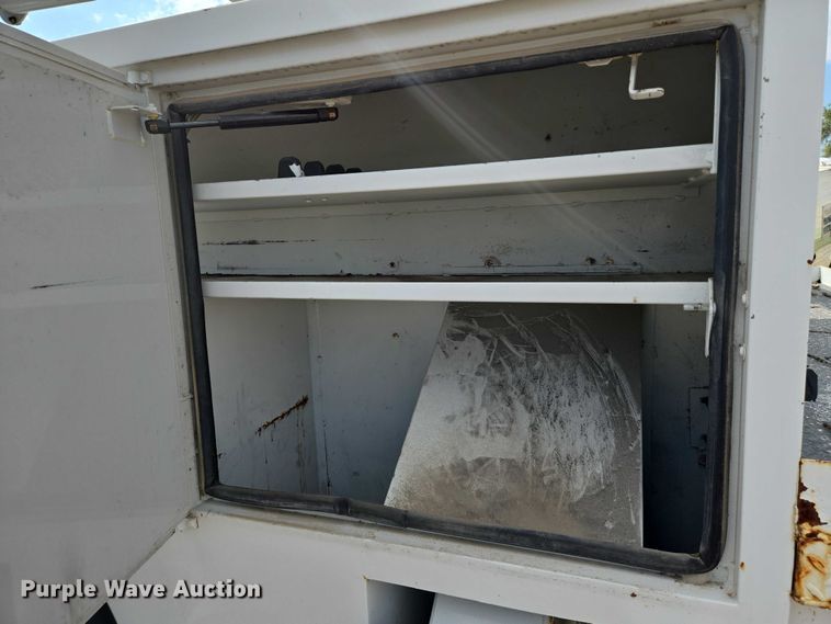 image for item EN8442 2012 Freightliner Business Class M2 bucket truck