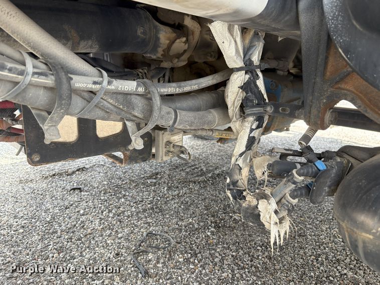 image for item EN8442 2012 Freightliner Business Class M2 bucket truck