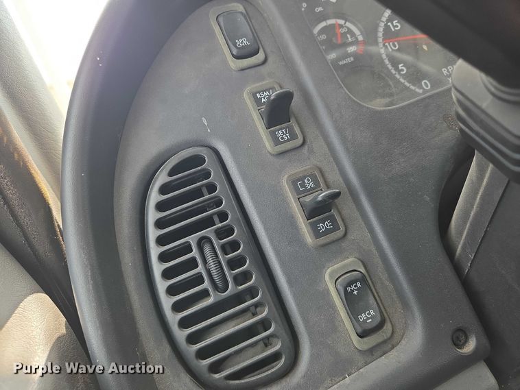 image for item EN8442 2012 Freightliner Business Class M2 bucket truck