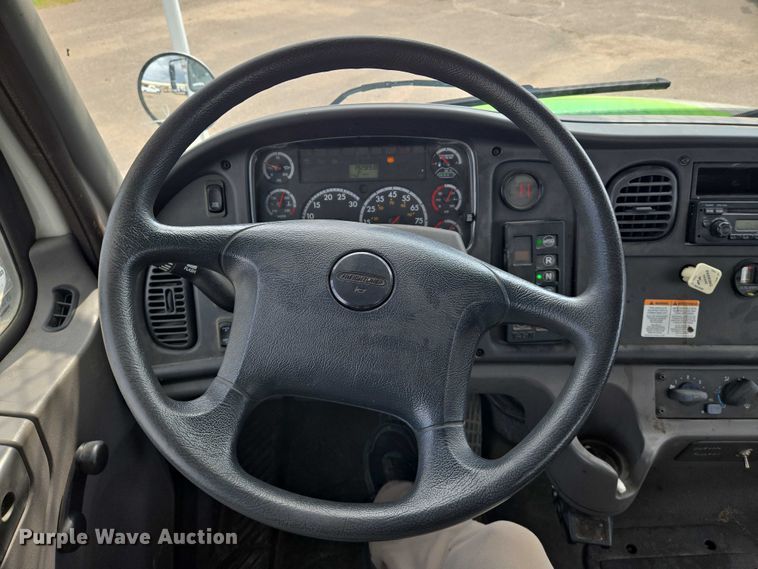 image for item EN8442 2012 Freightliner Business Class M2 bucket truck