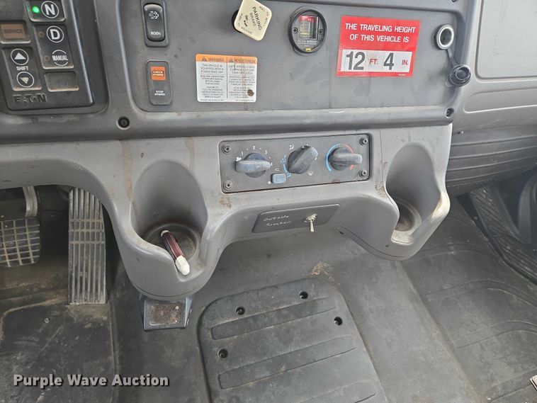 image for item EN8442 2012 Freightliner Business Class M2 bucket truck