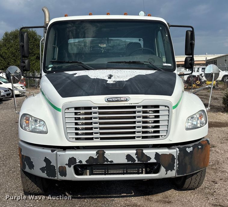 image for item EN8443 2012 Freightliner Business Class M2 pothole patcher truck