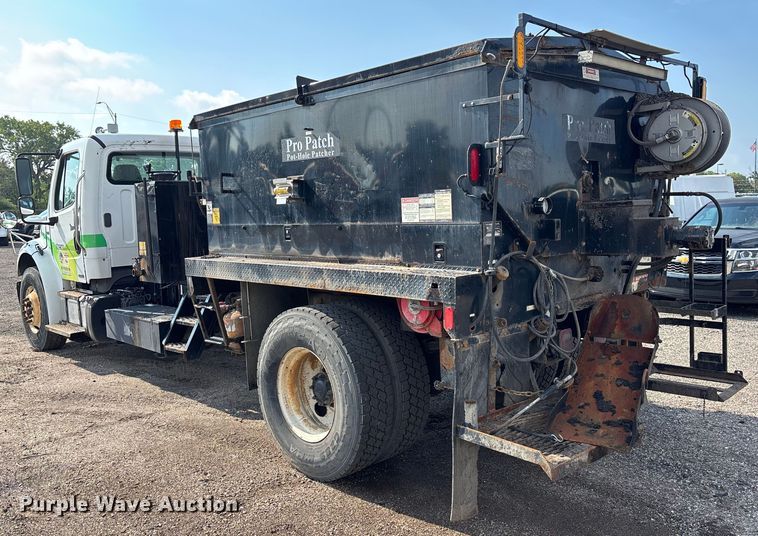 image for item EN8443 2012 Freightliner Business Class M2 pothole patcher truck