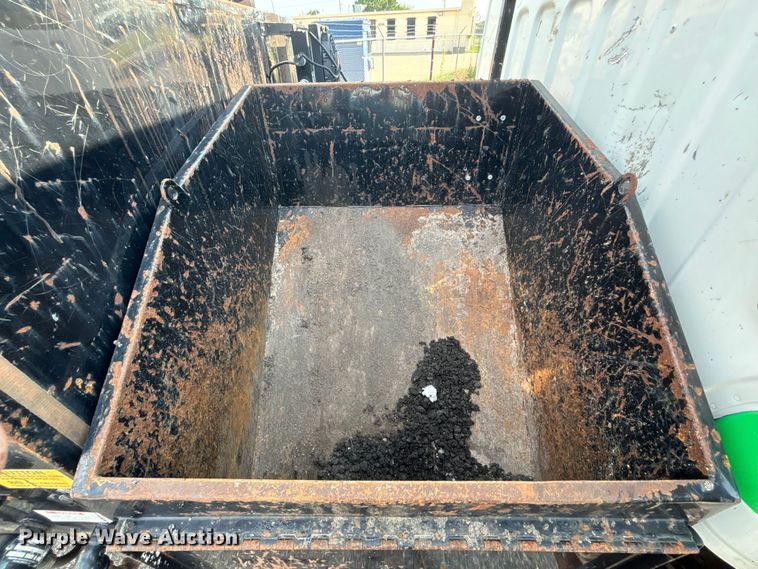 image for item EN8443 2012 Freightliner Business Class M2 pothole patcher truck