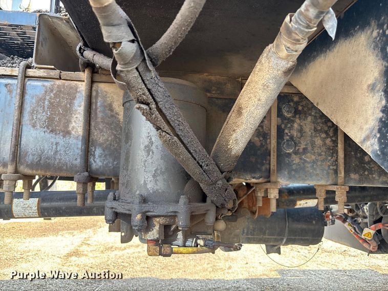 image for item EN8443 2012 Freightliner Business Class M2 pothole patcher truck