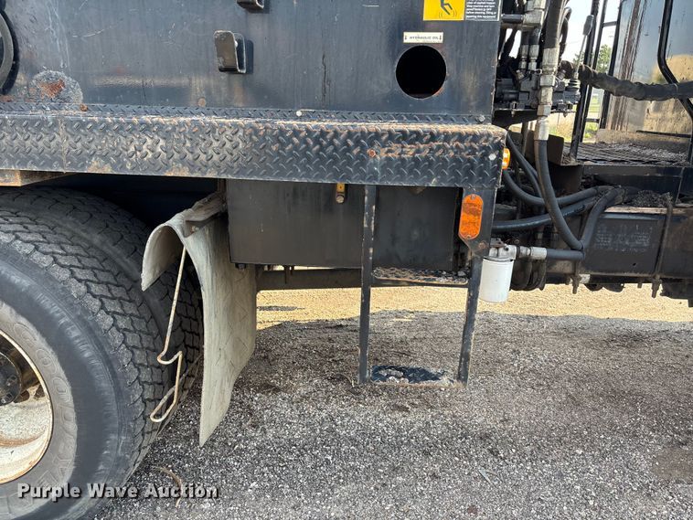 image for item EN8443 2012 Freightliner Business Class M2 pothole patcher truck