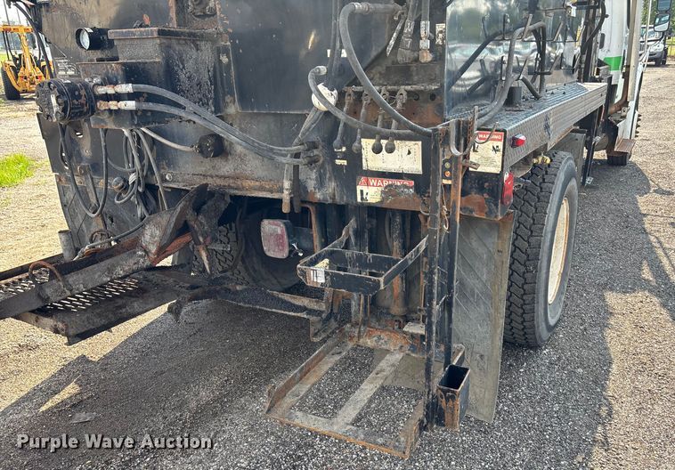 image for item EN8443 2012 Freightliner Business Class M2 pothole patcher truck