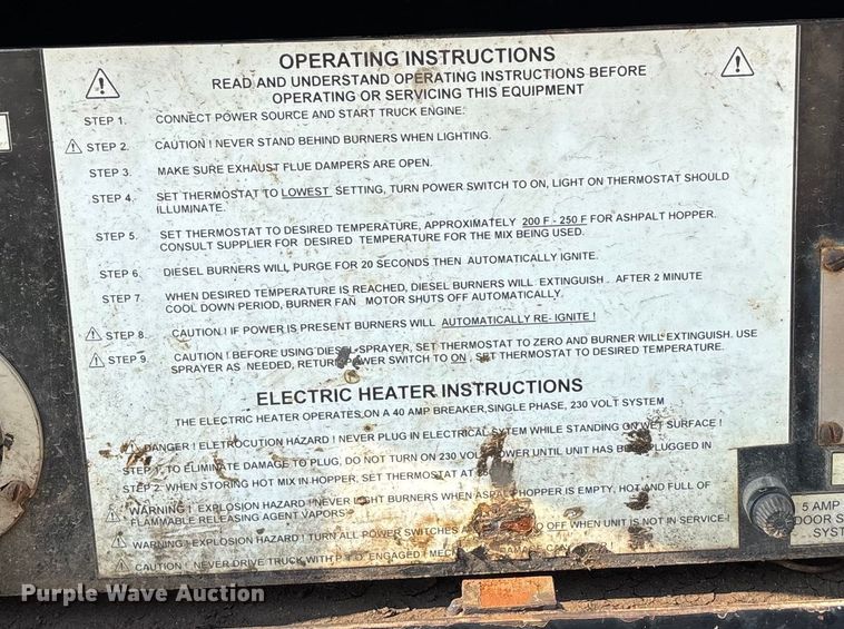 image for item EN8443 2012 Freightliner Business Class M2 pothole patcher truck