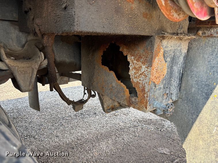 image for item EN8443 2012 Freightliner Business Class M2 pothole patcher truck