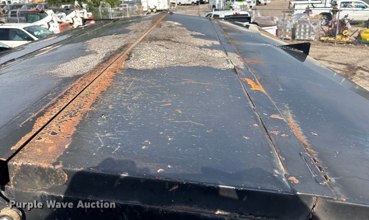 image for item EN8443 2012 Freightliner Business Class M2 pothole patcher truck