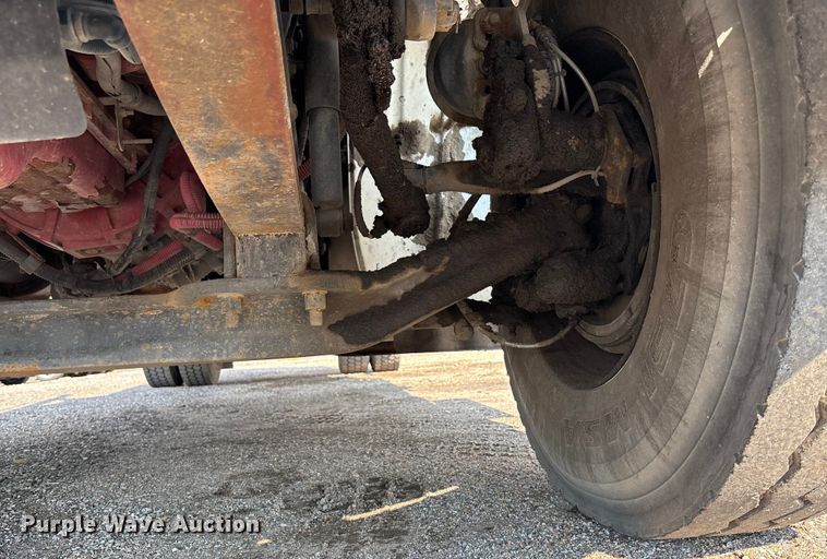 image for item EN8443 2012 Freightliner Business Class M2 pothole patcher truck