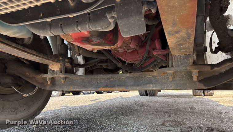 image for item EN8443 2012 Freightliner Business Class M2 pothole patcher truck