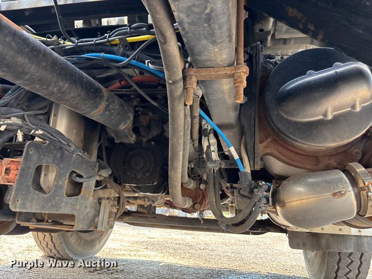 image for item EN8443 2012 Freightliner Business Class M2 pothole patcher truck