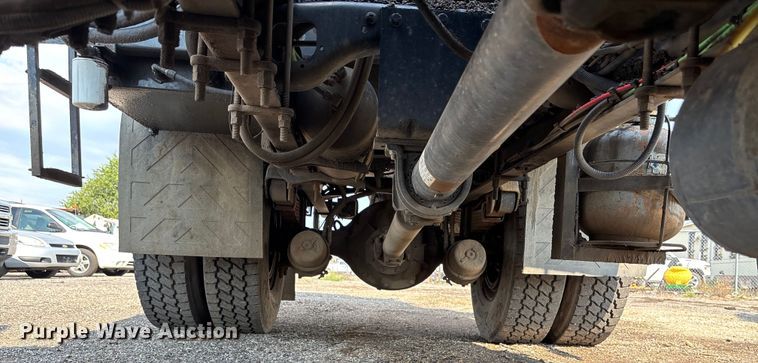 image for item EN8443 2012 Freightliner Business Class M2 pothole patcher truck