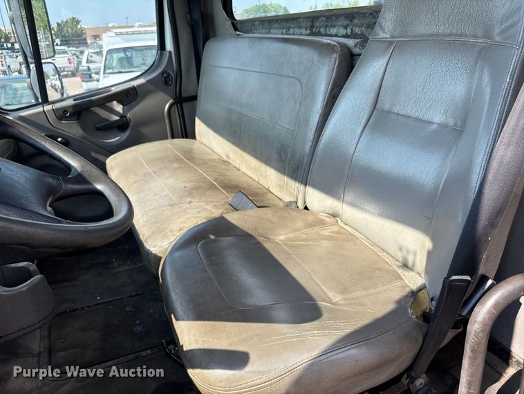 image for item EN8443 2012 Freightliner Business Class M2 pothole patcher truck