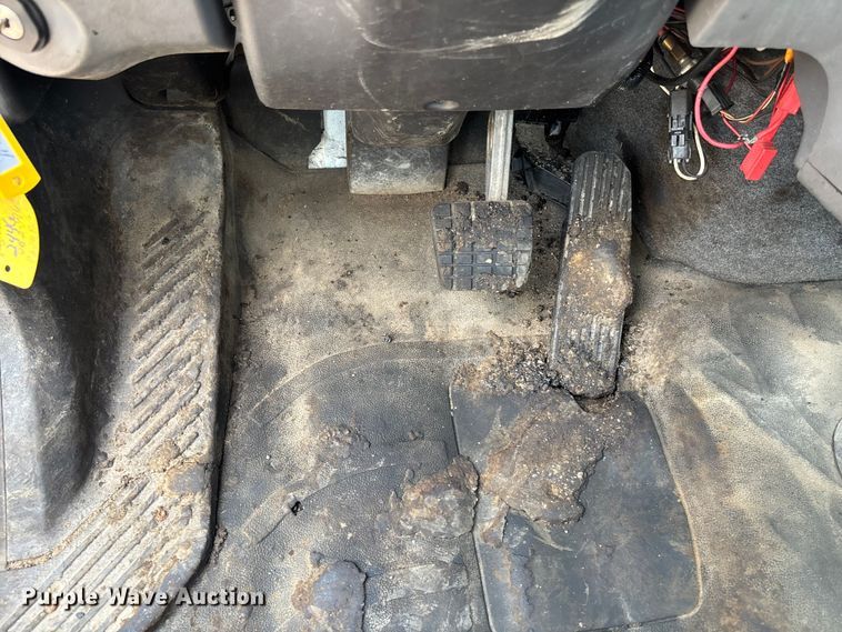 image for item EN8443 2012 Freightliner Business Class M2 pothole patcher truck