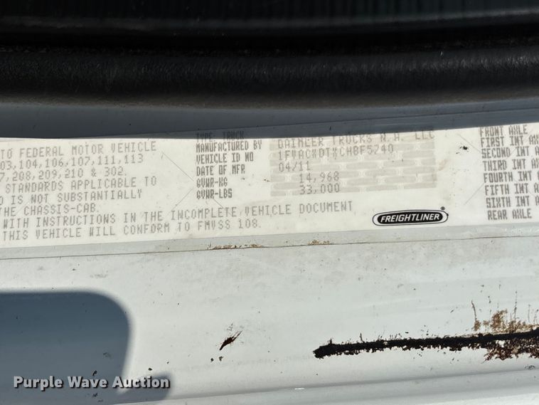 image for item EN8443 2012 Freightliner Business Class M2 pothole patcher truck