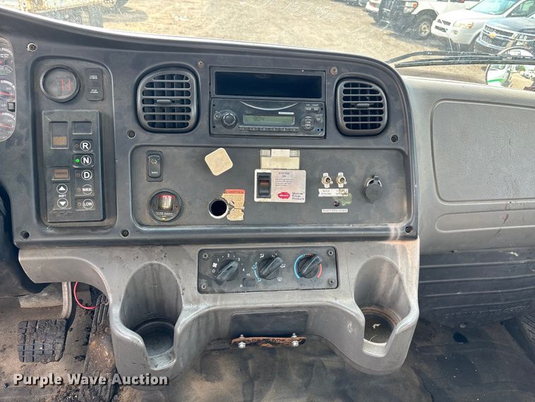 image for item EN8443 2012 Freightliner Business Class M2 pothole patcher truck