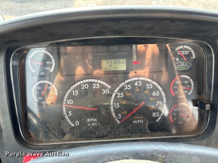 image for item EN8443 2012 Freightliner Business Class M2 pothole patcher truck