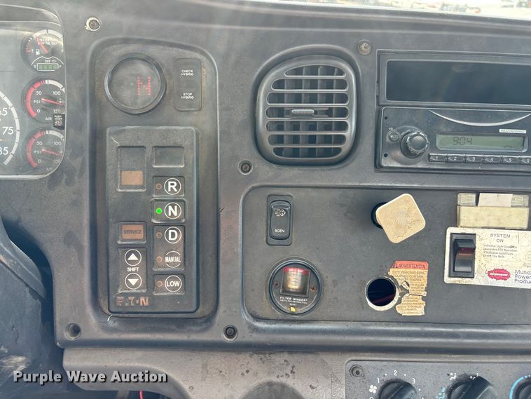 image for item EN8443 2012 Freightliner Business Class M2 pothole patcher truck