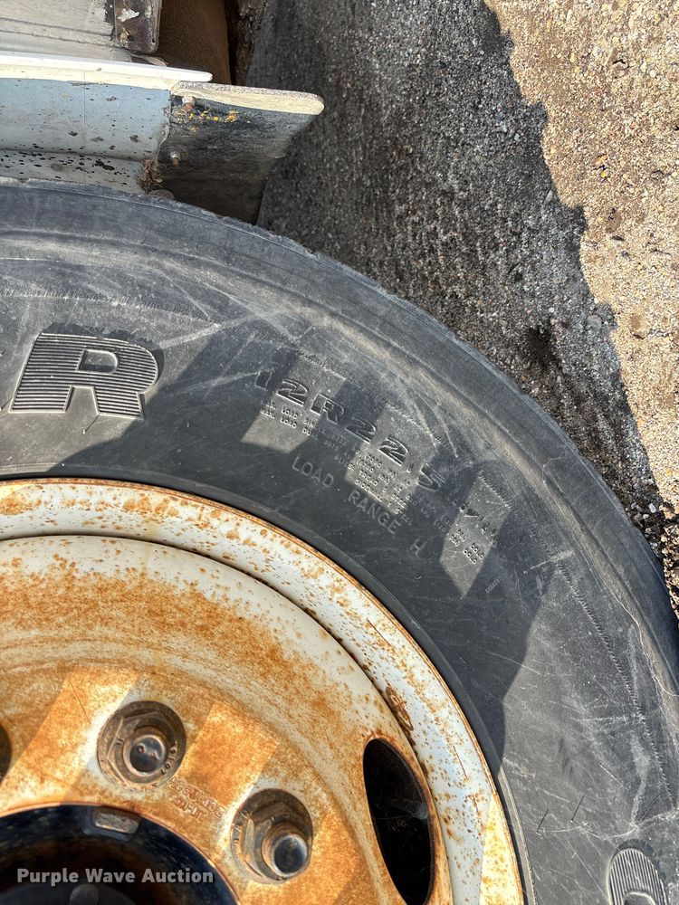 image for item EN8443 2012 Freightliner Business Class M2 pothole patcher truck