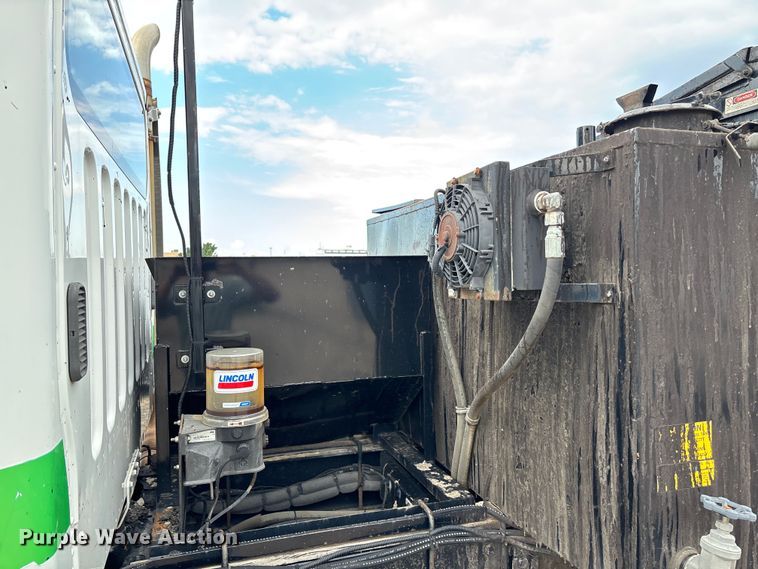 image for item EN8444 2012 Freightliner Business Class M2 pothole patcher truck