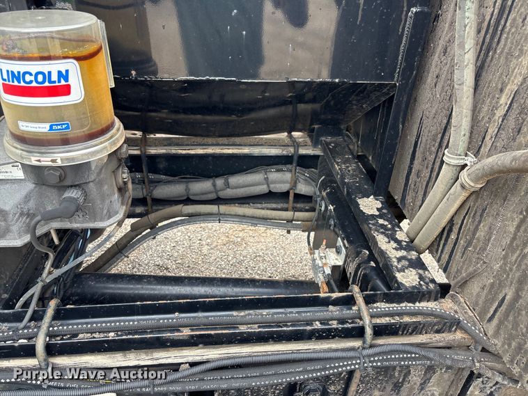 image for item EN8444 2012 Freightliner Business Class M2 pothole patcher truck