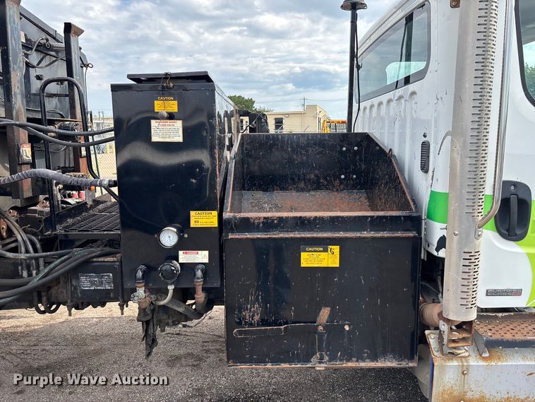 image for item EN8444 2012 Freightliner Business Class M2 pothole patcher truck