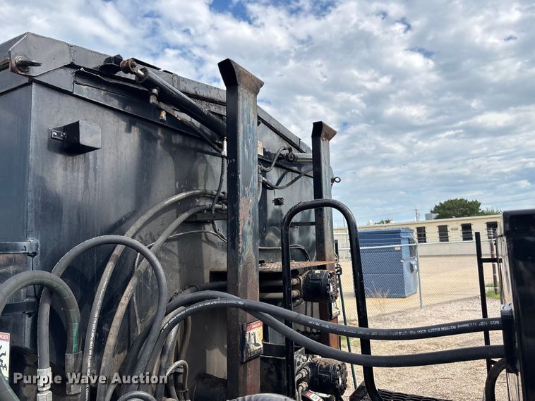 image for item EN8444 2012 Freightliner Business Class M2 pothole patcher truck