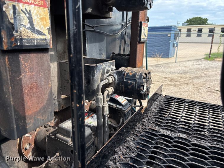 image for item EN8444 2012 Freightliner Business Class M2 pothole patcher truck