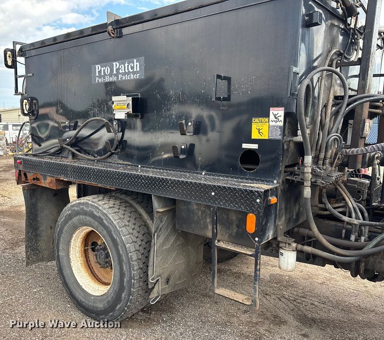 image for item EN8444 2012 Freightliner Business Class M2 pothole patcher truck