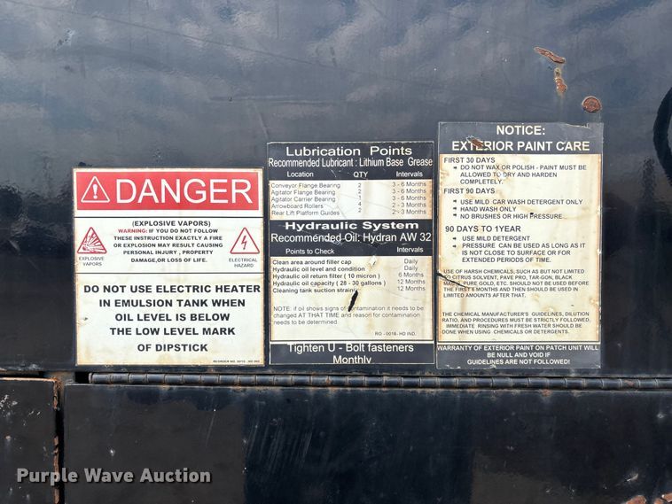 image for item EN8444 2012 Freightliner Business Class M2 pothole patcher truck